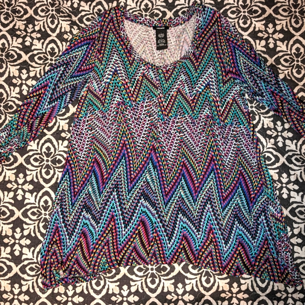 Premise Large Retro Design Blouse